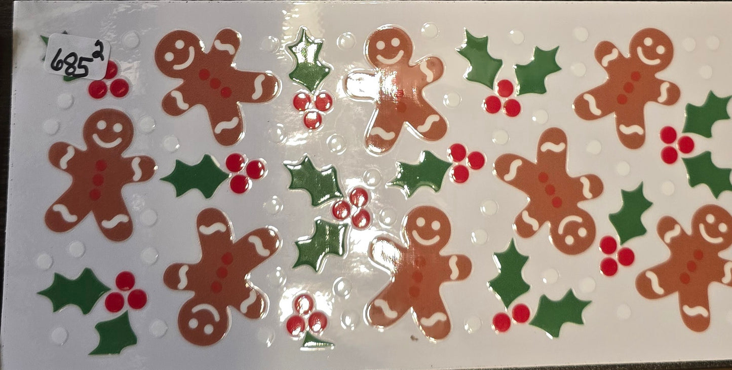 #685 Mistletoe and gingerbread men
