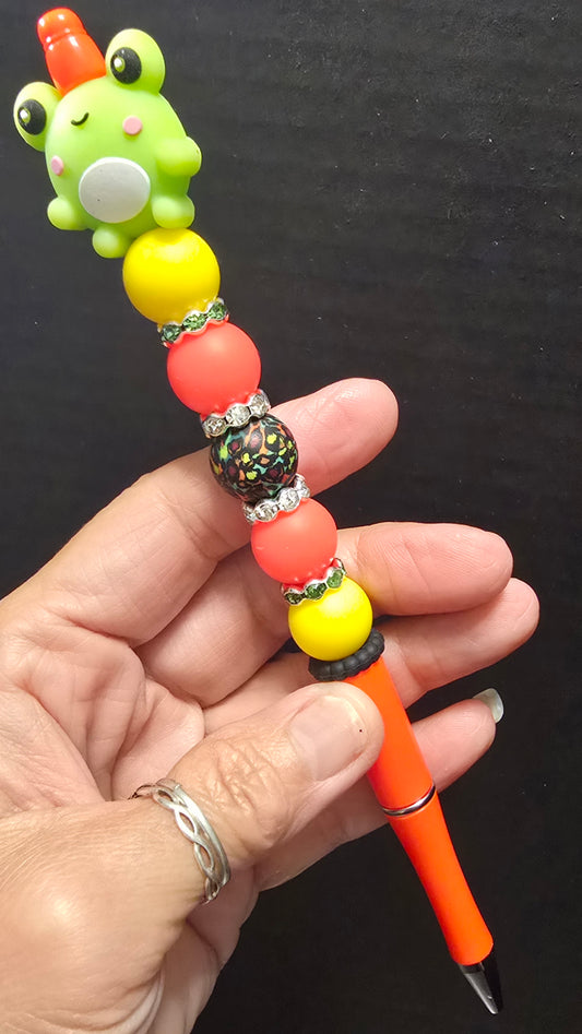 Ready to ship extended Frog pen