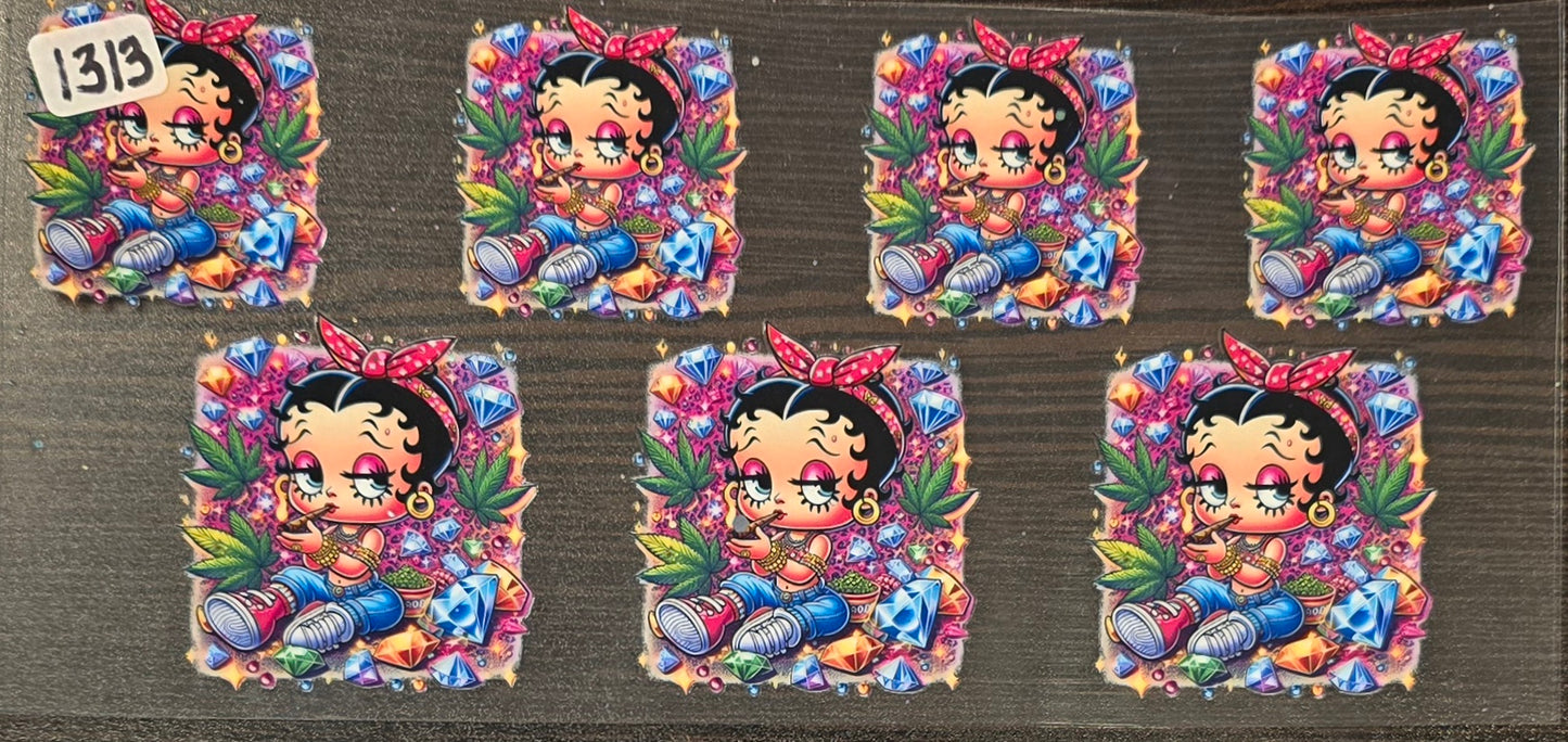#1313 Bettyboop in the Garden