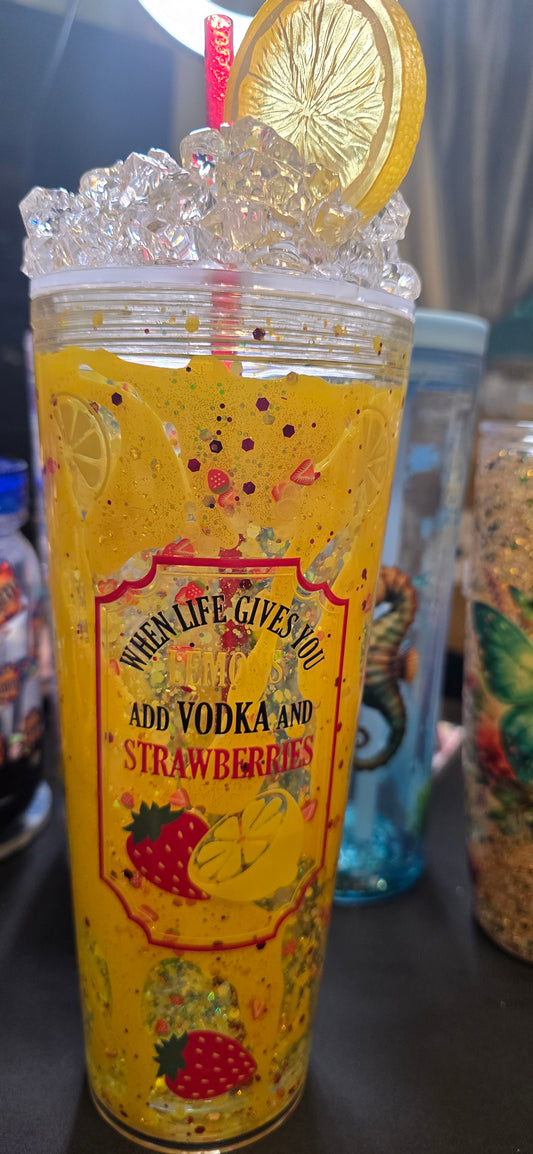 24 oz Strawberry lemonade