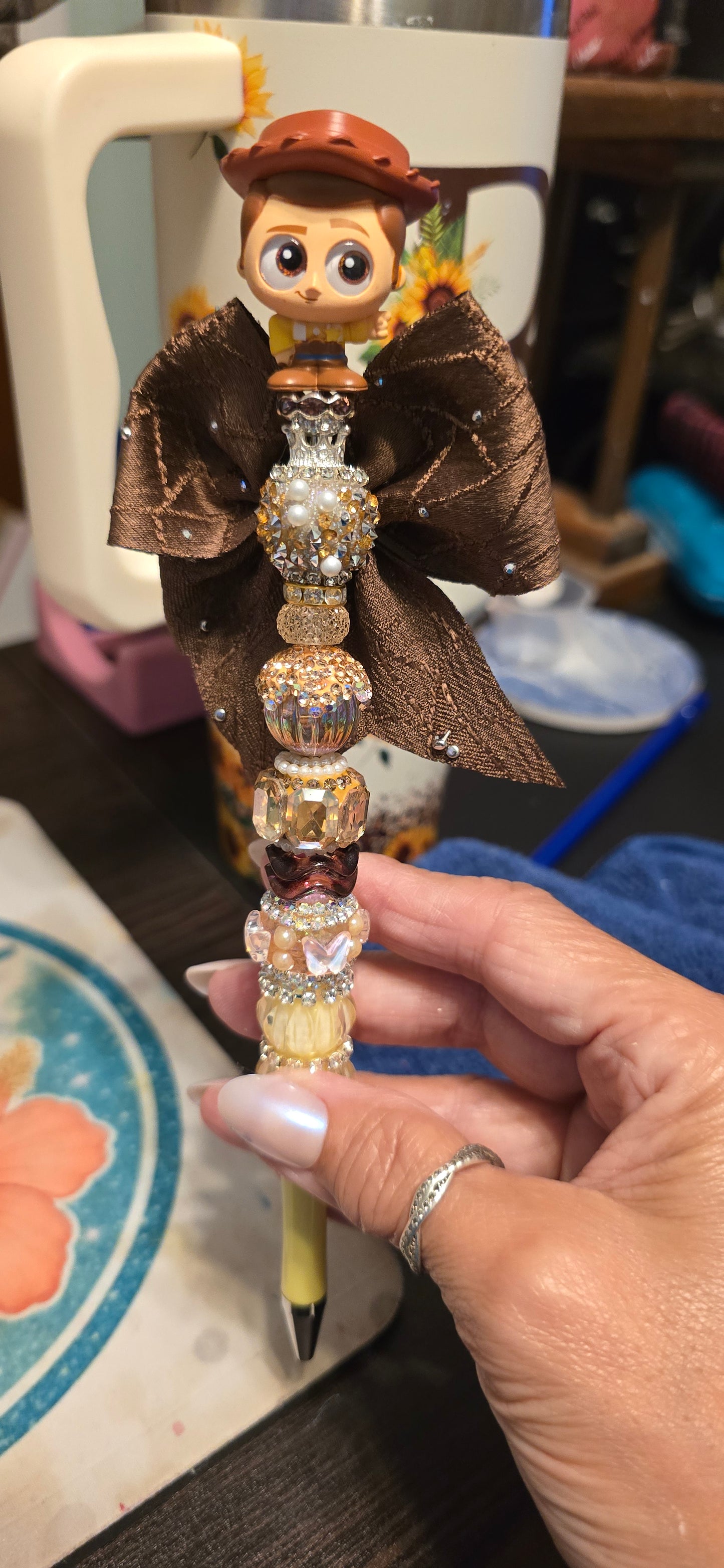 Woody rhinestone pen